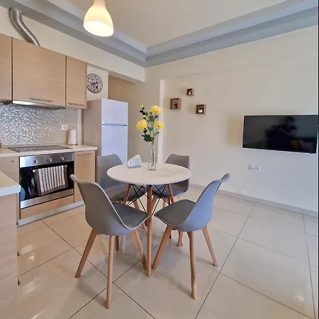 Luxury - Comfy Center Rodos Apartman *